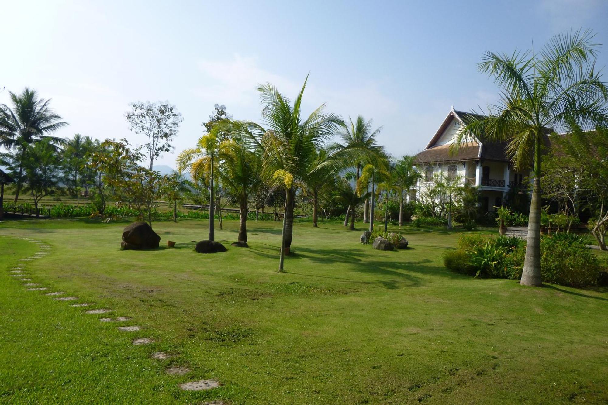 Santi Resort & Spa Luang Prabang Exterior foto