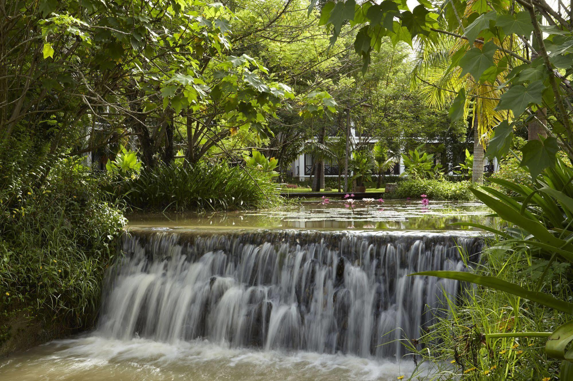 Santi Resort & Spa Luang Prabang Exterior foto
